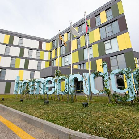 באקו Homebridge Hotel Apartments מראה חיצוני תמונה