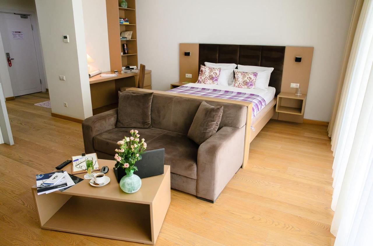 באקו Homebridge Hotel Apartments מראה חיצוני תמונה