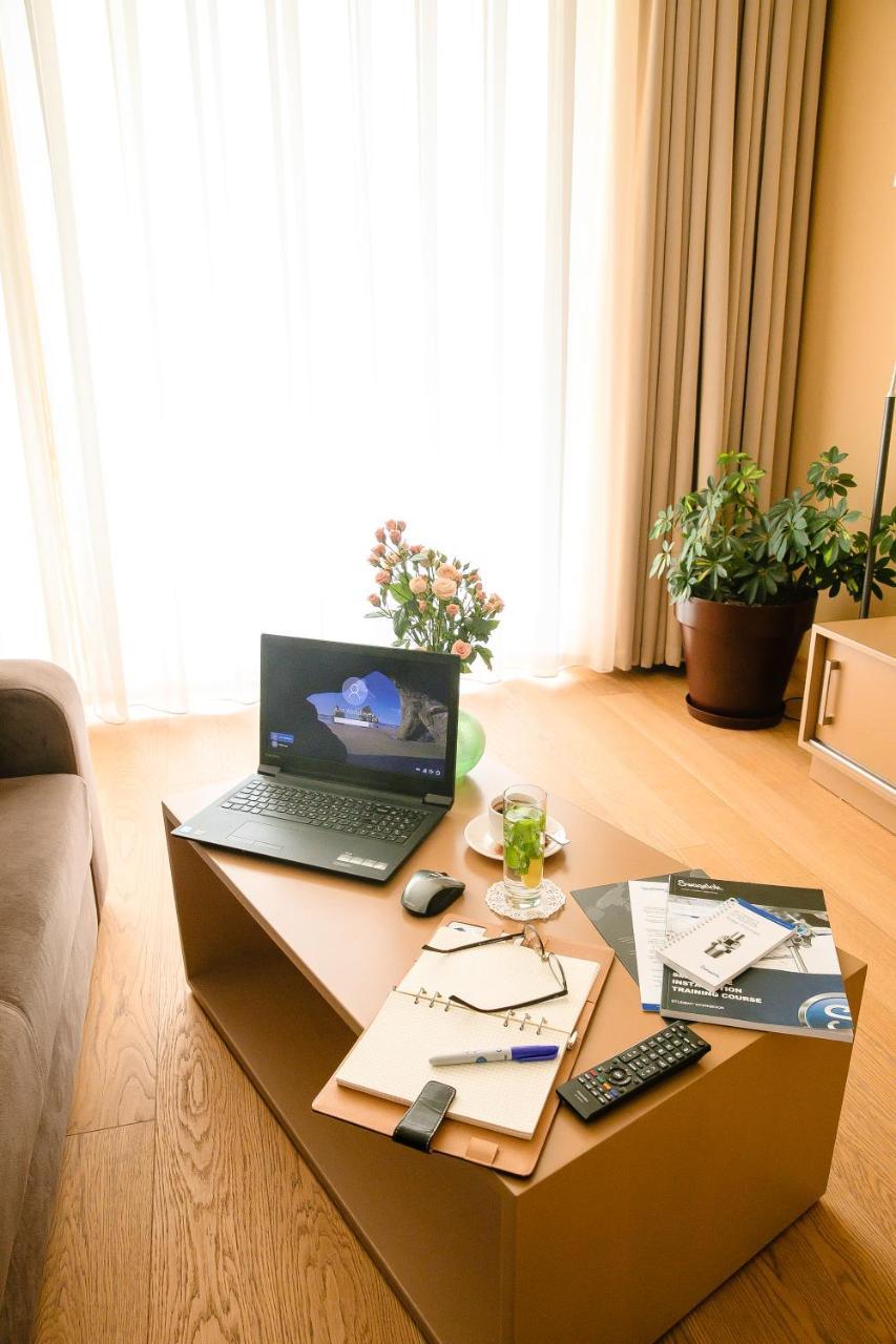 באקו Homebridge Hotel Apartments מראה חיצוני תמונה