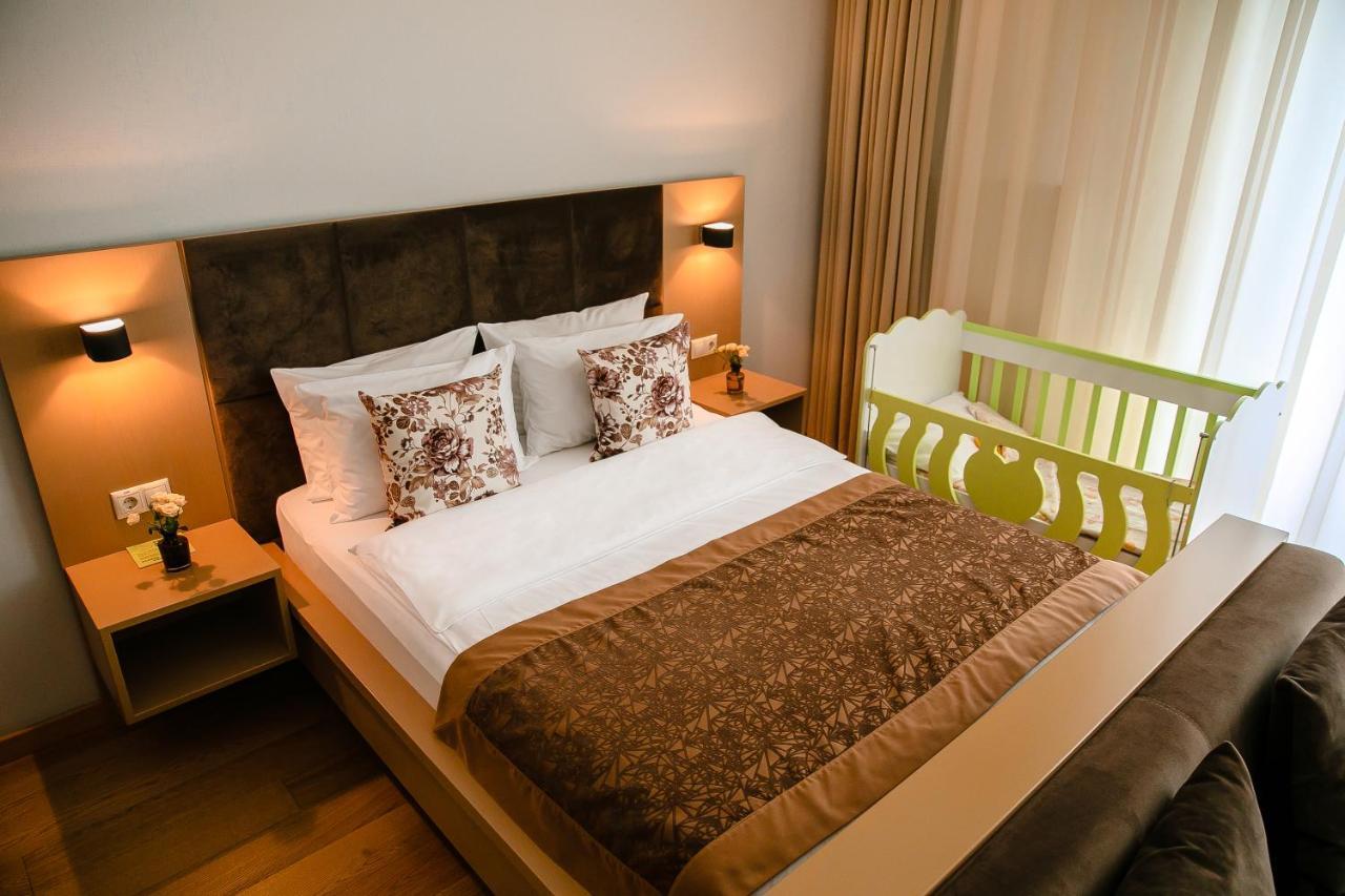 באקו Homebridge Hotel Apartments מראה חיצוני תמונה
