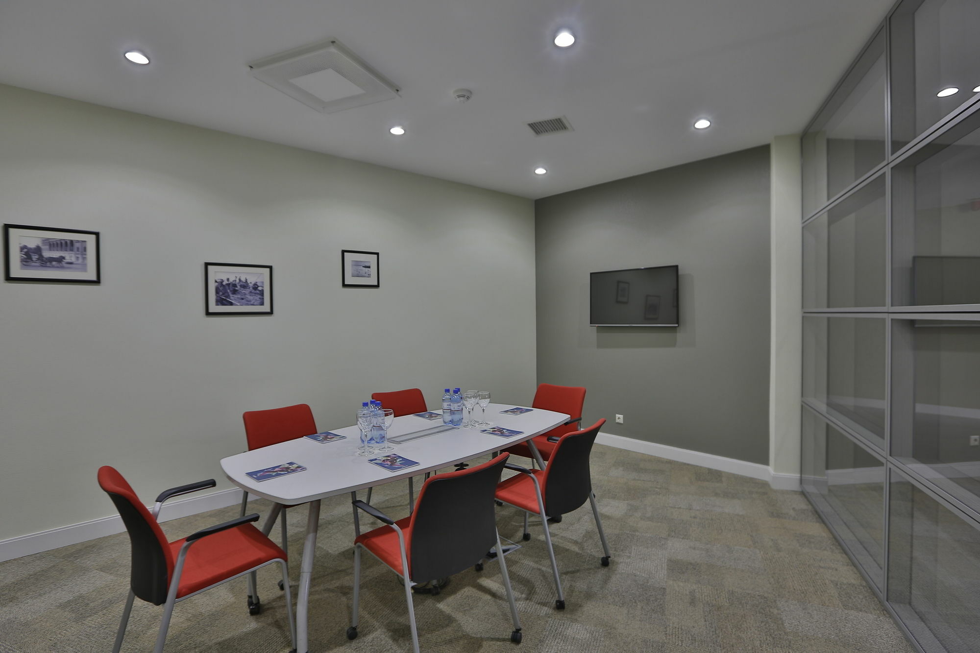 באקו Homebridge Hotel Apartments מראה חיצוני תמונה