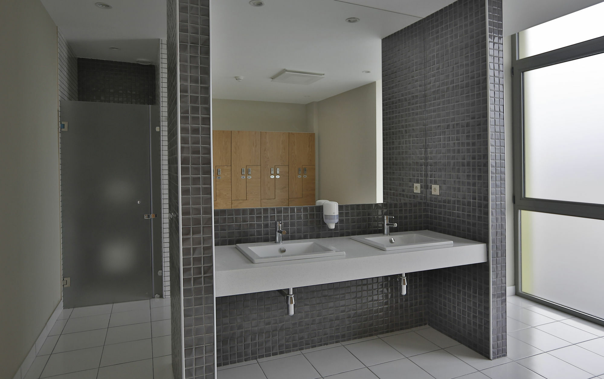באקו Homebridge Hotel Apartments מראה חיצוני תמונה